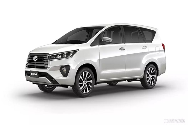 Innova taxi in Pune for outstation travel & airport pickup